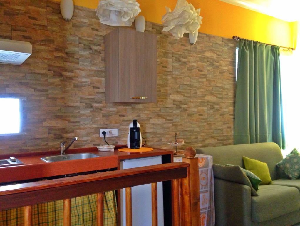 Bed and Breakfast San Nicolo House Aci Catena Exterior foto